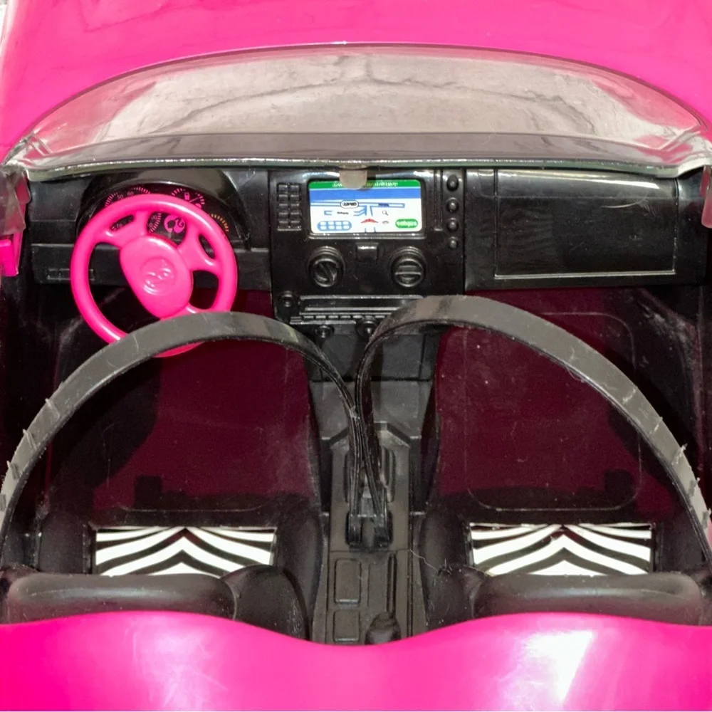 Barbie Car 2009 Mattel Glam Pink Convertible Toy Two-Seater Adjustable Seat Belt
